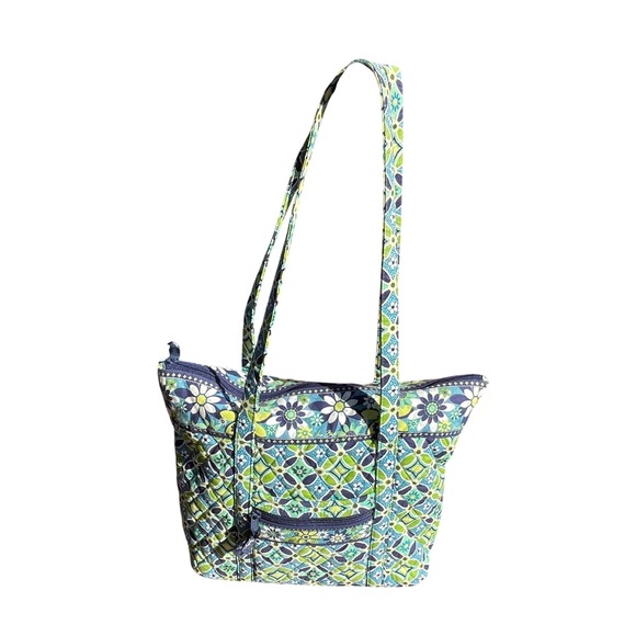 Vera Bradley Handbags - Vera Bradley Retired Daisy Daisy Pattern In Blue with Green Geometric Floral‎